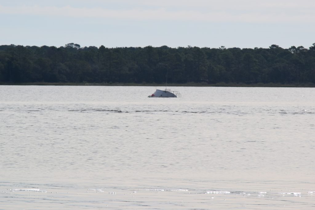 That's a flybridge above water. Assuming the rest is below. Not a good day